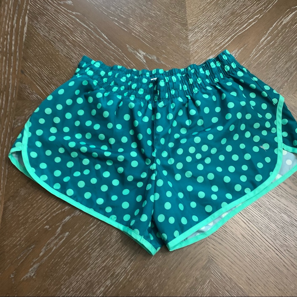 Danskin Now green polka dot athletic shorts Size L - Picture 1 of 10